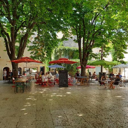 Apartament Les Estrelles Saint-Rémy-de-Provence Zewnętrze zdjęcie